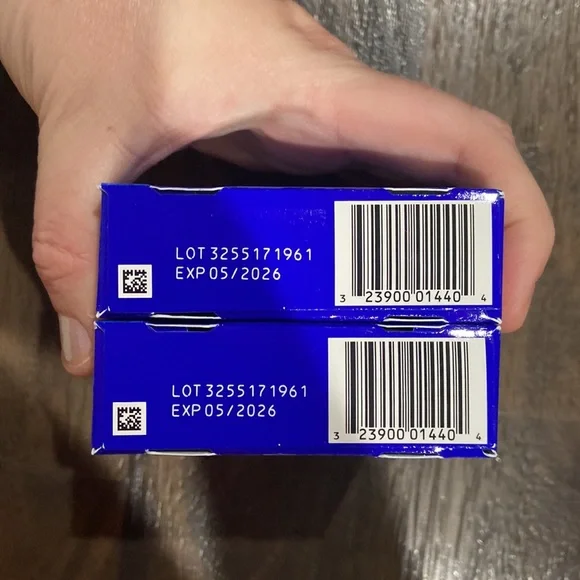 Vicks Nyquil Cold & Flu Nighttime Relief Liquid Capsules 2 Boxes 24 Count Each - Picture 2 of 6